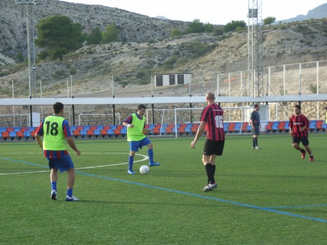 La octava jornada de la Liga de Fútbol Aficionado “Juega Limpio” no depara sorpresas, Foto 3