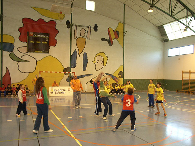 Una jornada de baloncesto alevín contó con la participación de escolares de Primaria, Foto 3