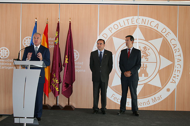 Valcárcel resalta el esfuerzo del Gobierno regional para rehabilitar antiguas instalaciones militares como nuevas infraestructuras docentes - 2, Foto 2