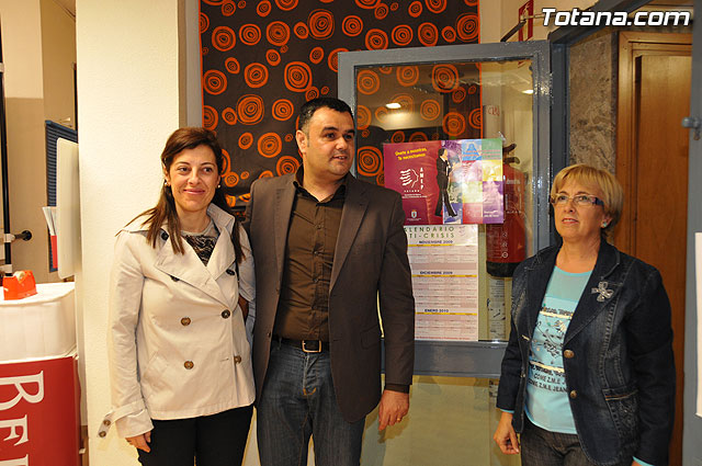La Asociacin de Mujeres Empresarias y Profesionales de Totana presenta un calendario “anti-crisis” - 7