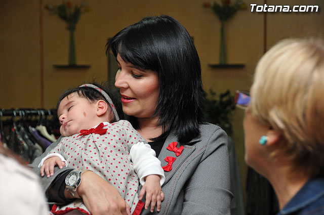 La Asociacin de Mujeres Empresarias y Profesionales de Totana presenta un calendario “anti-crisis” - 16