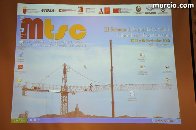 Ms de cien personas participan desde hoy en la “III Semana de Seguridad y Salud Laboral en la Construccin” - 1