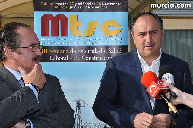 Ms de cien personas participan desde hoy en la “III Semana de Seguridad y Salud Laboral en la Construccin” - 22