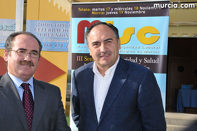 Ms de cien personas participan desde hoy en la “III Semana de Seguridad y Salud Laboral en la Construccin” - 24