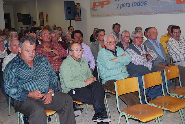 Diputados nacionales y regionales aseguran en un acto sectorial que 