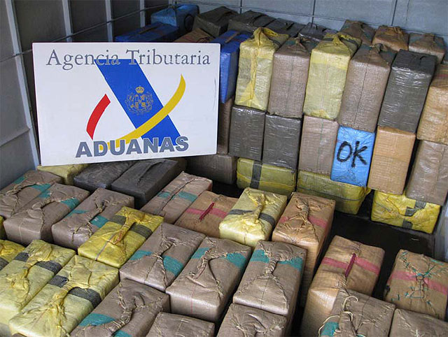 La Agencia Tributaria aprehende 3.200 kilogramos de hachís en el Puerto de los Urrutias - 1, Foto 1
