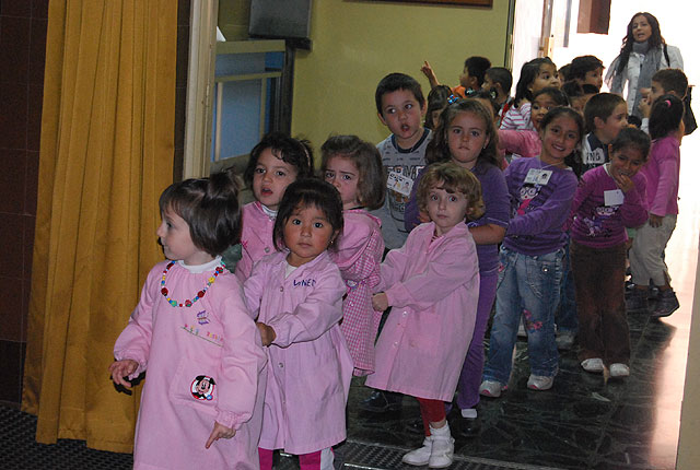 Finaliza la “XVII Semana de teatro infantil”, que ha contado con la participación de cerca de 2.000 alumnos de Infantil y Primaria, Foto 1