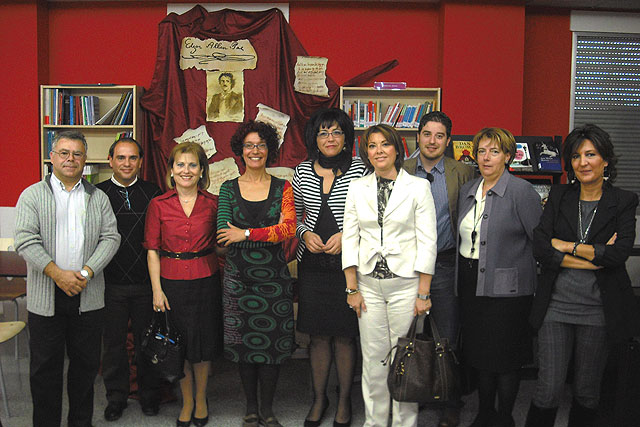 El IES “Romano García” de Lorquí estrena las mejoras de su biblioteca escolar - 1, Foto 1