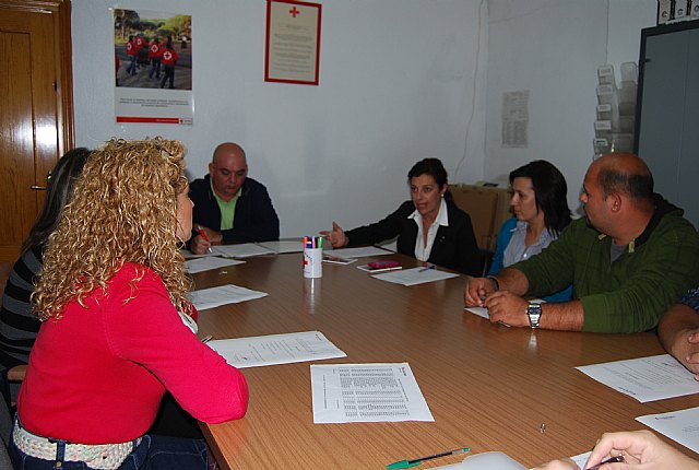 City officials attending the Local Committee of the Spanish Red Cross, Foto 2