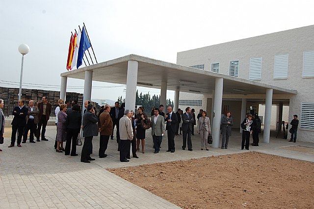 El consejero Sotoca inaugura el nuevo colegio de Las Torres de Cotillas - 1, Foto 1