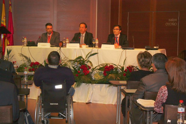 El Alcalde reivindica la participación de las asociaciones de la discapacidad para hacer ciudades abiertas e integradoras - 2, Foto 2