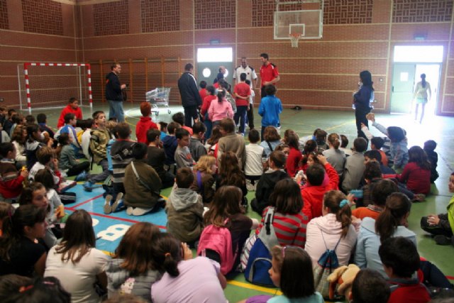 El CB Murcia visita el Colegio Salesianos ‘Don Bosco’ - 1, Foto 1