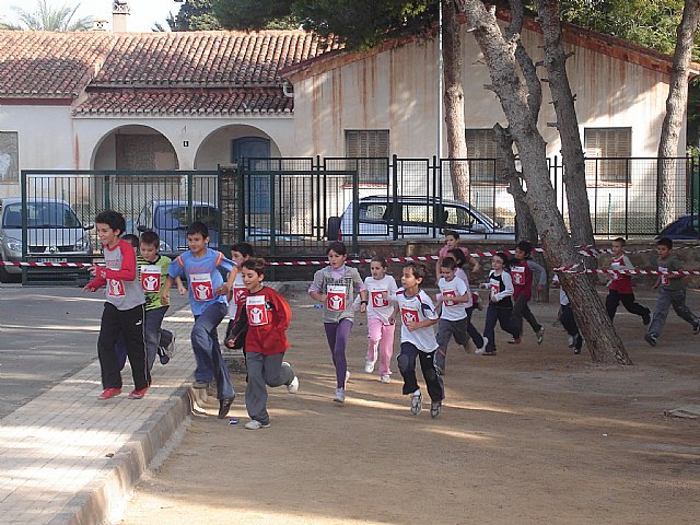 El colegio Virgen de Loreto celebra la carrera Kilómetros de Solidaridad para recaudar fondos con destinos a los niños de Costa de Marfil - 1, Foto 1