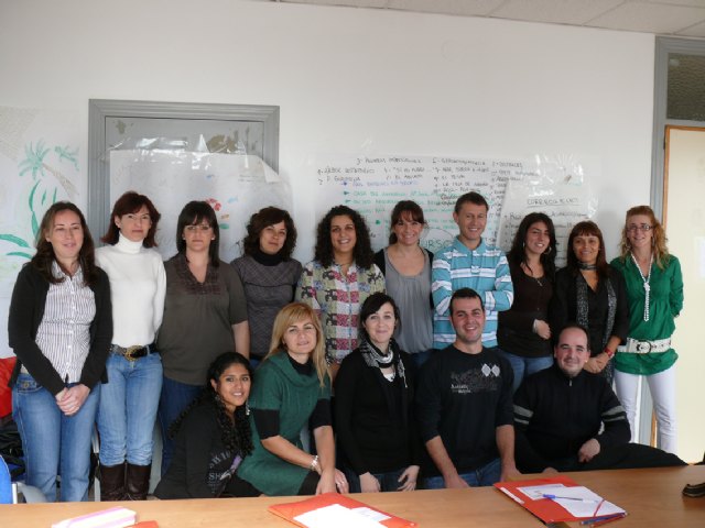 Clausurado un curso de ‘Animador sociocultural de la Tercera Edad’ con la asistencia de 15 jóvenes - 1, Foto 1