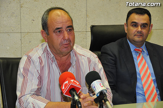 El Ayuntamiento firma sendos convenios con la ADS de Ovino y Caprino “Santa Eulalia” y la ADS de Porcino de El Paretn y Totana - 5