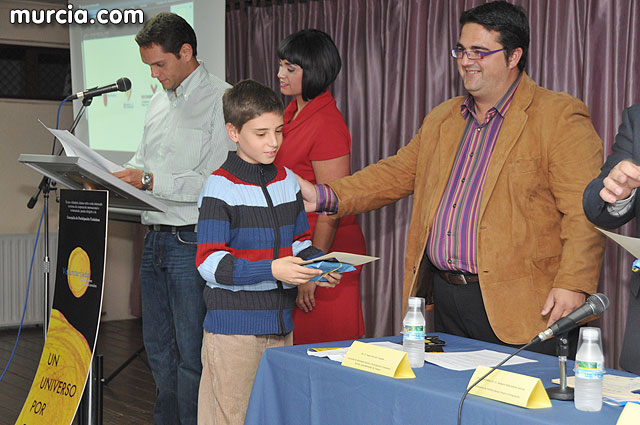 El alcalde entrega el carn de voluntario de honor de Totana al consejero de Poltica Social, Mujer e Inmigracin, Joaqun Bascuñana - 41
