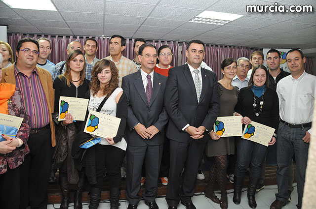 El alcalde entrega el carn de voluntario de honor de Totana al consejero de Poltica Social, Mujer e Inmigracin, Joaqun Bascuñana - 60