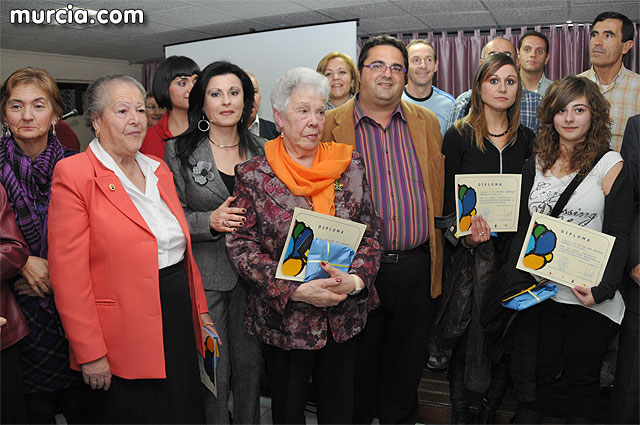 El alcalde entrega el carn de voluntario de honor de Totana al consejero de Poltica Social, Mujer e Inmigracin, Joaqun Bascuñana - 61