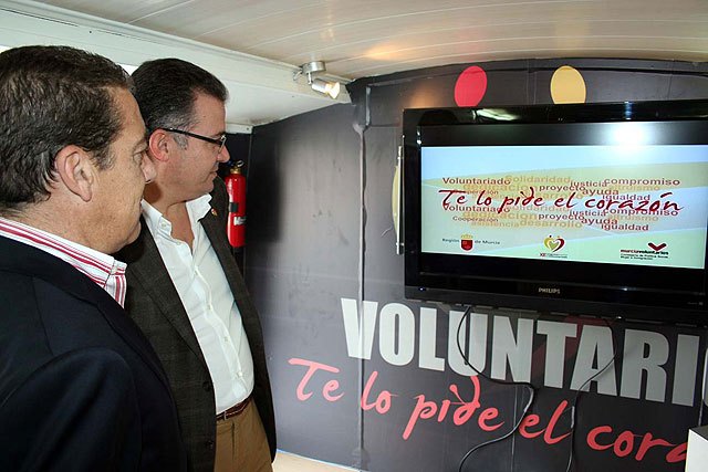 El Autobús del Voluntariado llegó ayer a Alcantarilla - 2, Foto 2