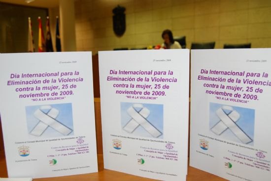 Mañana arrancan en Totana las actividades en conmemoración del Día Internacional contra la Violencia de Género, Foto 1