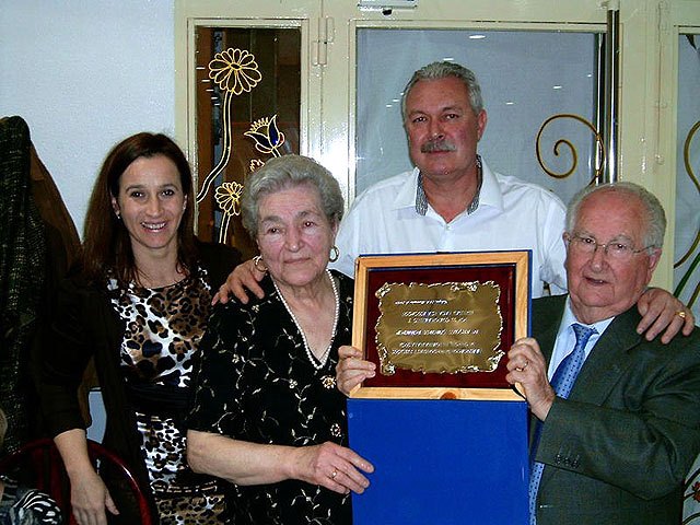 340 personas asisten a la comida anual del Club del Pensionista - 1, Foto 1