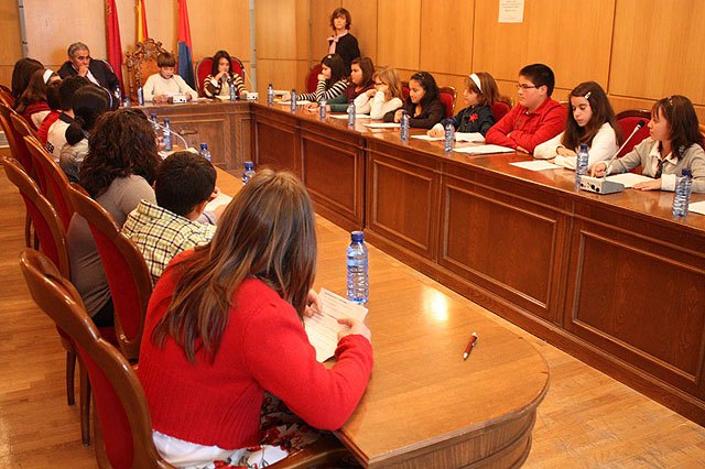 Pleno Infantil en Torre-Pacheco con motivo del “Día Internacional de los Derechos de los niños” - 1, Foto 1