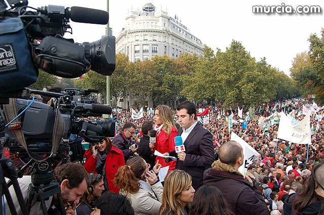 Más de doscientos vecinos de Totana participaron el sábado en la manifestación de Madrid convocada por los sindicatos agrarios - 2, Foto 2
