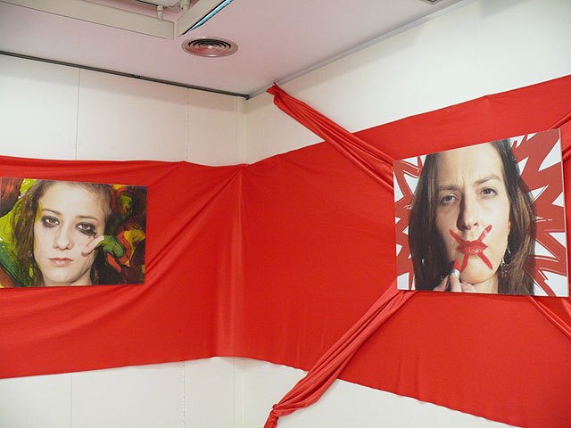 Un audivisual y una exposición de fotografías pretenden concienciar a la población sobre la violencia de género - 2, Foto 2