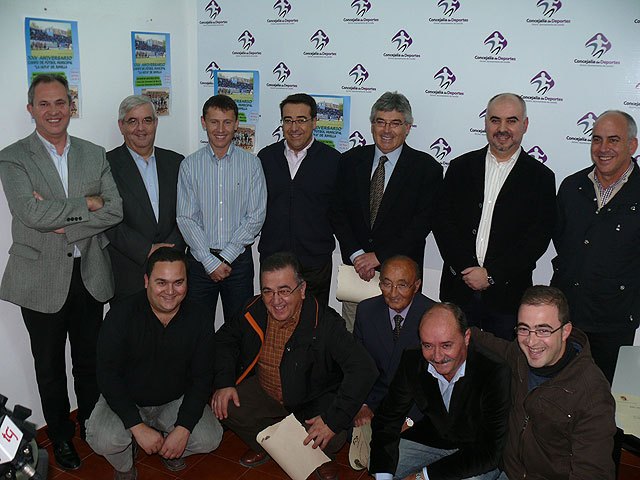 Los concejales de deportes reciben un sencillo homenaje en el XXV Aniversario del Campo La Hoya - 4, Foto 4