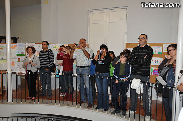 Seis niños de 4º y 5º curso de Primaria ganan el “VII Concurso sobre los derechos del niño” - 2