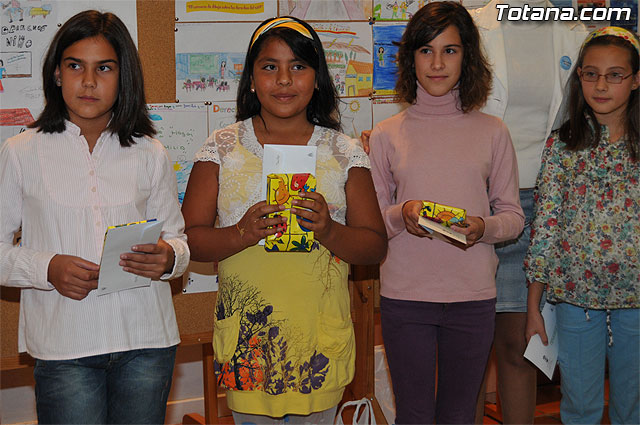 Seis niños de 4º y 5º curso de Primaria ganan el “VII Concurso sobre los derechos del niño” - 16