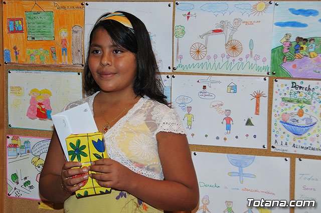 Seis niños de 4º y 5º curso de Primaria ganan el “VII Concurso sobre los derechos del niño” - 21