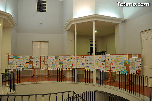 Seis niños de 4º y 5º curso de Primaria ganan el “VII Concurso sobre los derechos del niño” - 80