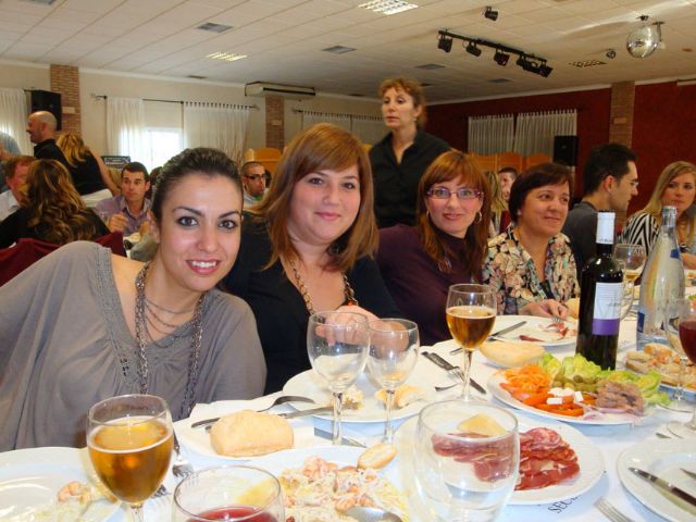 Comida inter-centros organizada con motivo de la celebracin del Da del Maestro - 7