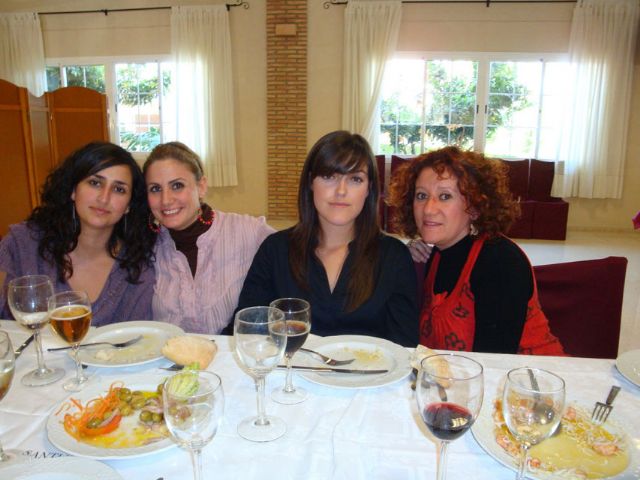 Comida inter-centros organizada con motivo de la celebracin del Da del Maestro - 15