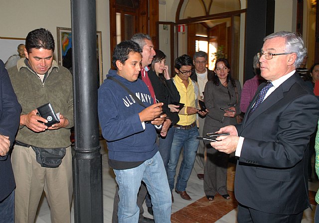 Bolivianos de la Universidad de Tarija aprenden los avances del sector porcino y caprino de la Región - 1, Foto 1