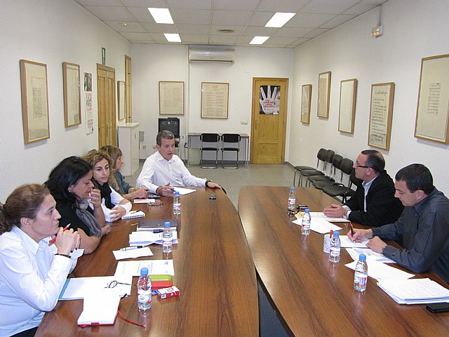 IU cree que las propuestas sobre economía de CCOO y UGT supondrían un cambio de inflexión - 1, Foto 1