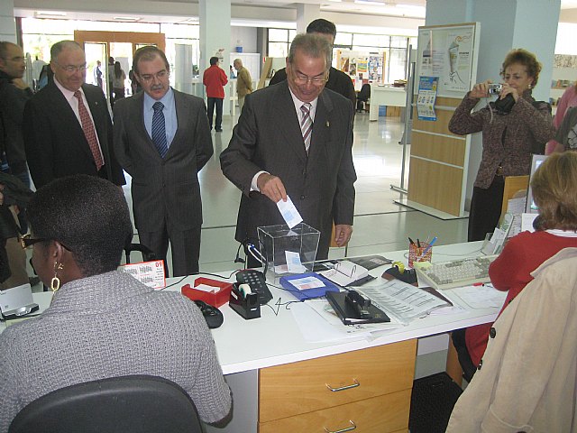 Horas de estudio a cambio de financiación para proyectos de ayuda al desarrollo en países desfavorecidos - 2, Foto 2