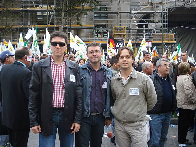 Tres autobuses de alhameños piden en Madrid “Precios justos y ventas dignas para el campo”, Foto 3