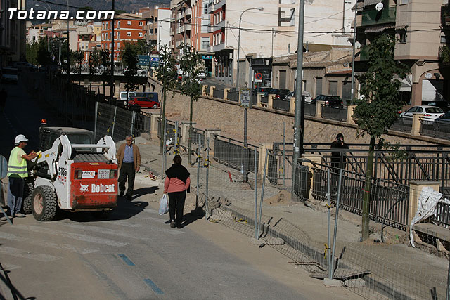 El paseo de la Avenida Rambla de La Santa comienza a transformar su imagen gracias a las obras de remodelacin que se estn ejecutando - 5