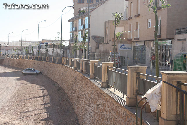 El paseo de la Avenida Rambla de La Santa comienza a transformar su imagen gracias a las obras de remodelacin que se estn ejecutando - 7