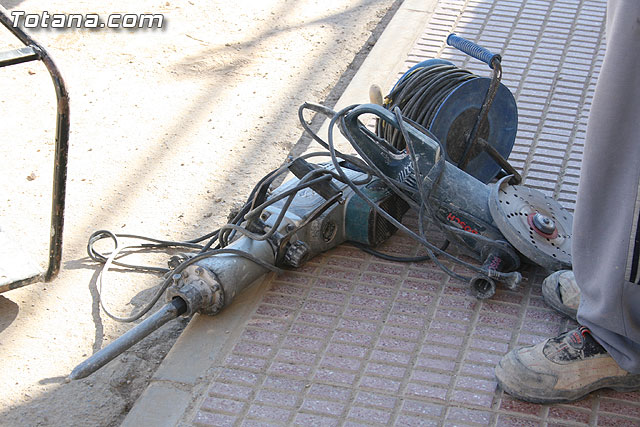 El paseo de la Avenida Rambla de La Santa comienza a transformar su imagen gracias a las obras de remodelacin que se estn ejecutando - 8