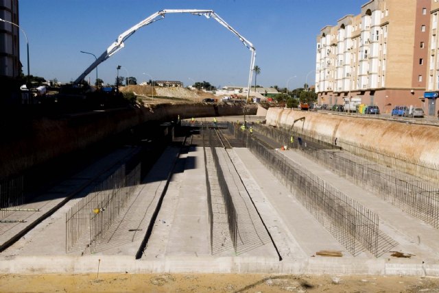 Avanzan las obras de soterramiento de la Rambla de Los Barreros - 1, Foto 1