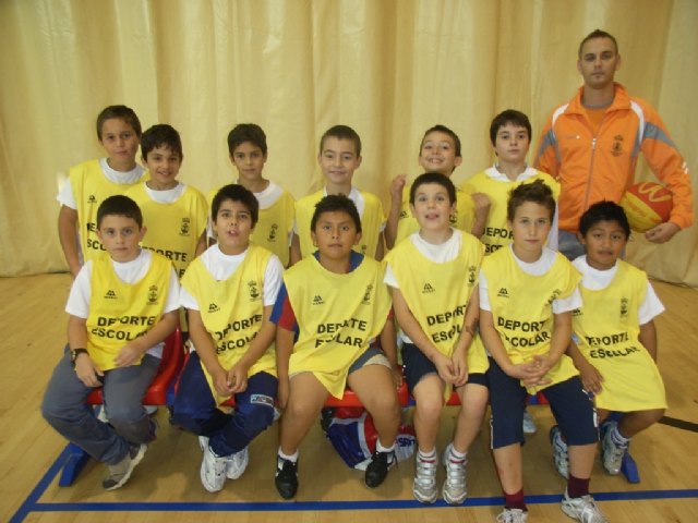 The Department of Sports organized a Day of Basketball Benjamin, framed in the School Games School Sports Programme, Foto 1
