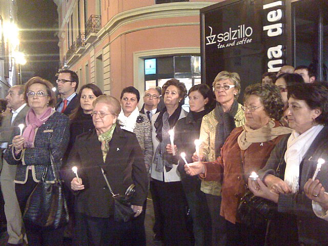 La directora del Instituto de la Mujer, en la concentración ciudadana contra la violencia de género - 1, Foto 1