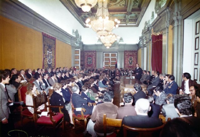 La Alcaldía digitaliza 18.000 fotografías de los últimos 35 años - 1, Foto 1