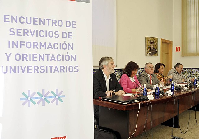 Los servicios de información universitarios abordan los cambios en la universidad española - 1, Foto 1