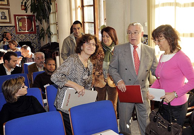 Los servicios de información universitarios abordan los cambios en la universidad española - 3, Foto 3