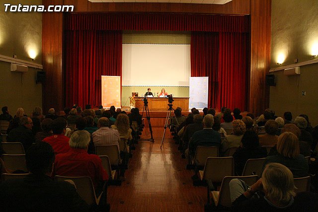 El PSOE denuncia que el alcalde gasta 1800 € en una conferencia mitinera, Foto 1