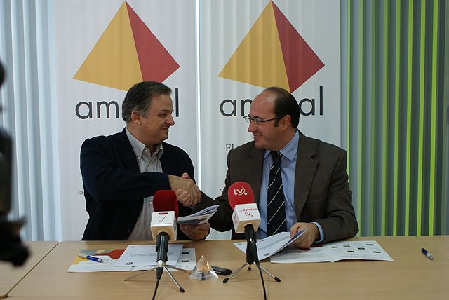 El Ayuntamiento y AMUSAL firman un convenio para incrementar el empleo local - 1, Foto 1